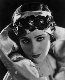 Gloria Swanson Pictures, Images and Photos