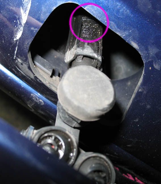 Mk4 Golf Headlight washer leak Volkswagen Mark IV Forum