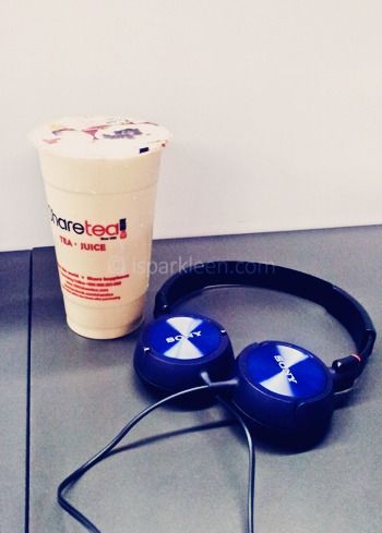 Sony headphones ShareTea milk tea Sony headphones ShareTea milk tea