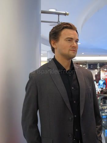 Leonardo DiCaprio at Siam Mall, Thailand Leonardo DiCaprio at Siam Mall, Thailand