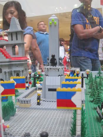 LEGO Christmas at SM North EDSA The Block LEGO Christmas at SM North EDSA The Block