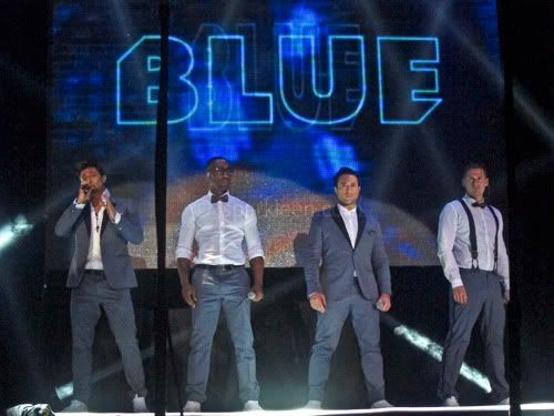 Blue's amazing entrance with "Sorry Seems to be the Hardest Word" Blue's amazing entrance with "Sorry Seems to be the Hardest Word"