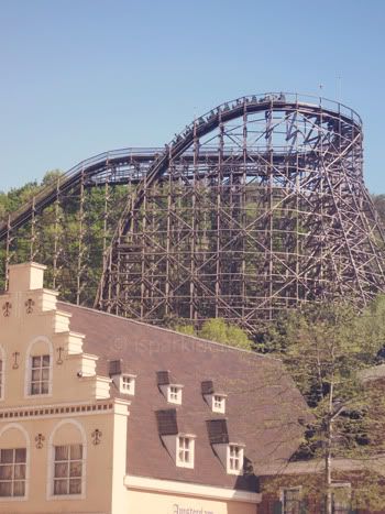 Wooden rollercoaster/T Express Wooden rollercoaster/T Express