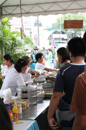 Food stalls outside churches for hungry churchgoers Food stalls outside churches for hungry churchgoers