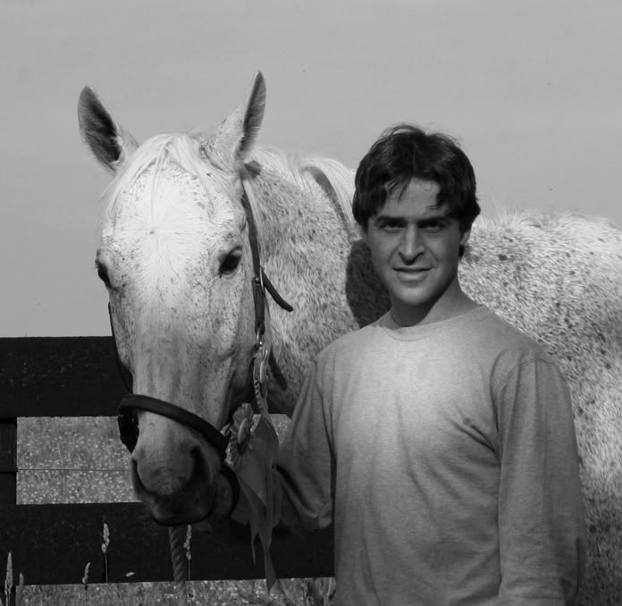 IMAGE: http://i76.photobucket.com/albums/j23/shortwave5/Avitarlargebw.jpg