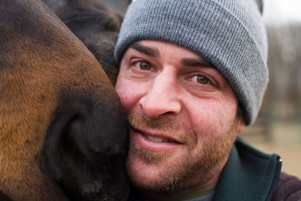 IMAGE: http://i76.photobucket.com/albums/j23/shortwave5/horses038pp-1.jpg