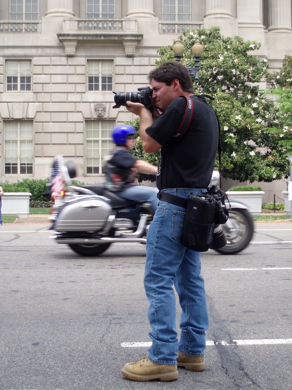 IMAGE: http://i76.photobucket.com/albums/j23/shortwave5/rollingthunder.jpg