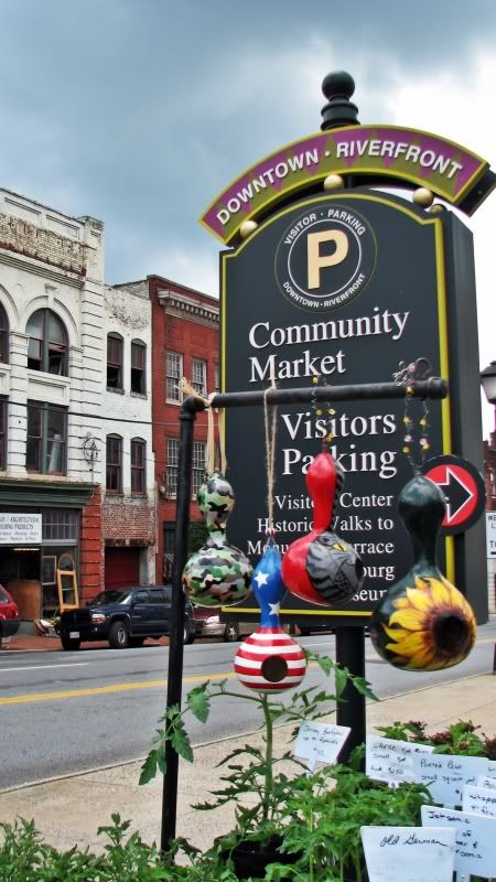 e Downtown Lynchburg