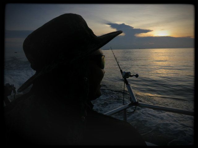 http://i76.photobucket.com/albums/j26/fishpullipull/IMG_1404.jpg