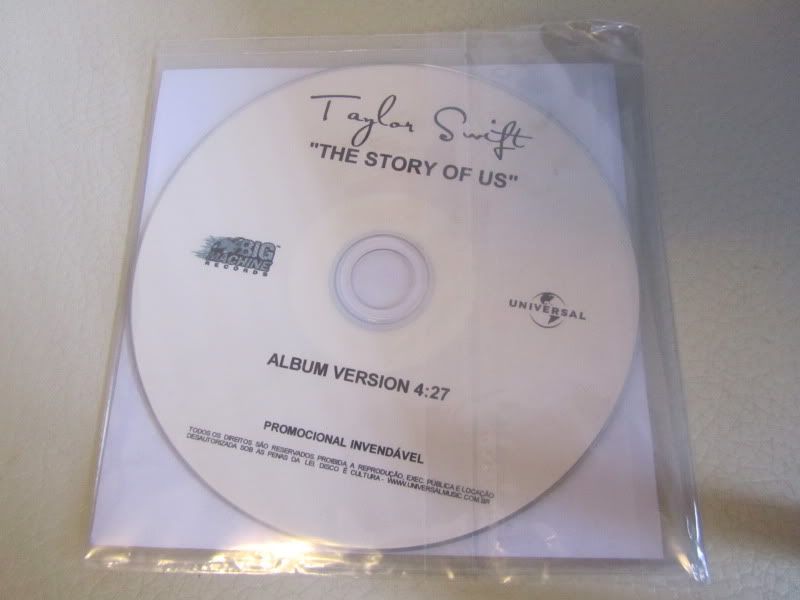 the Taylor Swift logo/font the Taylor Swift logo/font