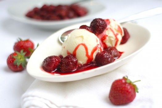 Roasted Strawberry Ice Cream Sundae recipe Roasted Strawberry Ice Cream Sundae recipe