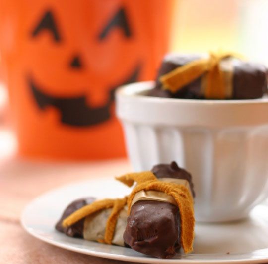 Homemade Mounds recipe for Halloween | From Scratch Club Homemade Mounds recipe for Halloween | From Scratch Club