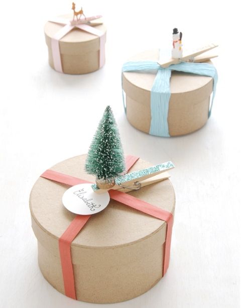 DIY clothespin gift toppers DIY clothespin gift toppers