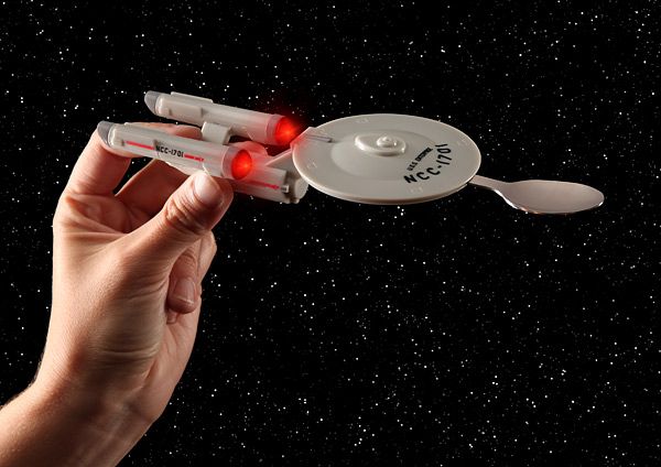 Star Trek Enterprise Light Up Feeding System Star Trek Enterprise Light Up Feeding System
