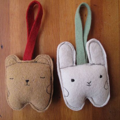 Baby Shower Gift on Cool Mom Picks: asleep/awake door hanger