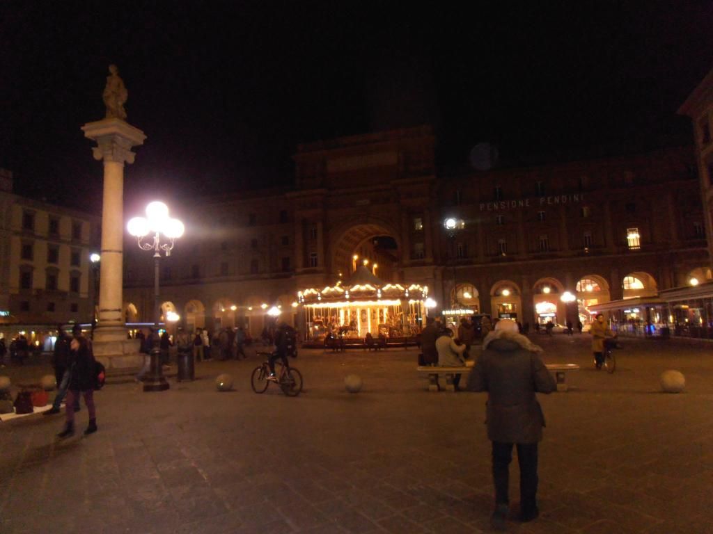 FLORENCIA Y PISA 'NON STOP' (en construcción) - Blogs de Italia - 20-ene paseo nocturno (2)