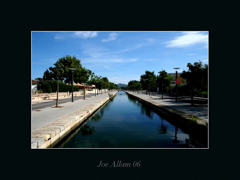 IMAGE: http://i76.photobucket.com/albums/j30/dR_MoSEs/majorca-fountains.jpg