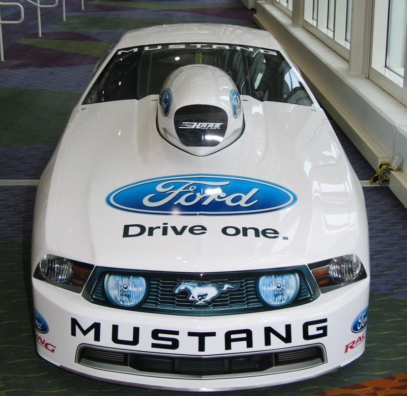 cale-aronsons-10-pro-stock-mustang-gt-is