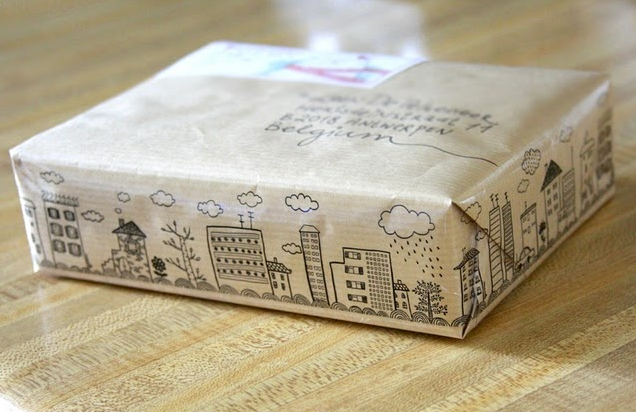 gift wrap ideas \ cool mom picks \ shipping package