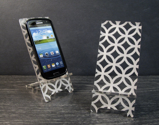 Pretty phone stands at Cool Mom Tech!