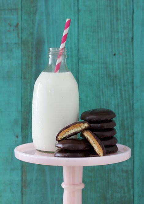 Homemade Tagalongs Girl Scout Cookie recipe via Bakers Royale