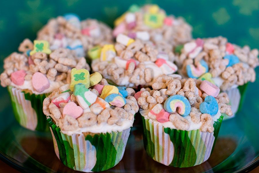 Lucky Charms Cupcakes St. Patrick's Day recipe at Cool Mom Picks