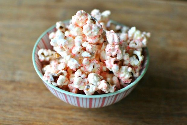 White Chocolate Peppermint Popcorn | Simply Scratch