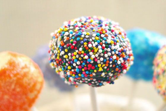 How to make Cake Pops | Cool Mom PIcks