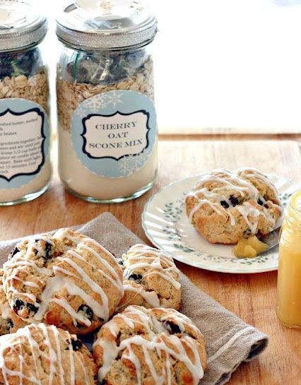 Food gifts for Mother's Day: cherry oat scone mix