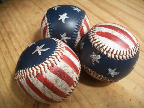 Fourth of July party decor: American flag baseballs