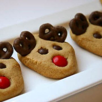 holiday food gifts: peanut butter reindeer cookies