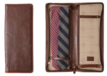 Father's Day gift: Italian Leather Tie Case on Cool Mom Picks