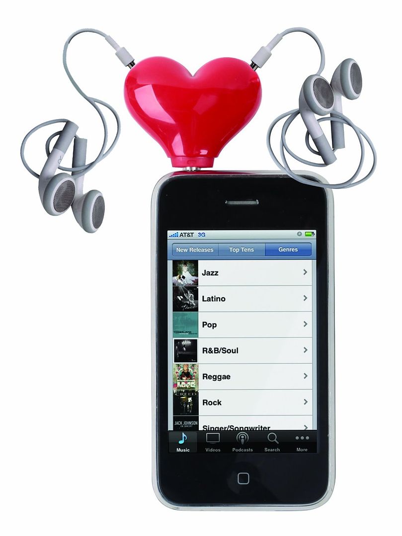 Valentine's Day tech gifts: Heart-shaped headphone splitter