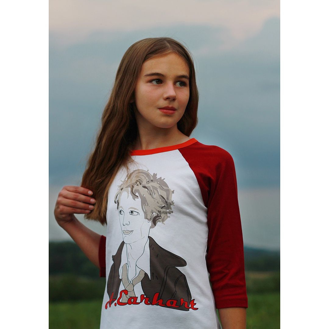 Okllo Amelia Earhart shirt | Cool Mom Picks