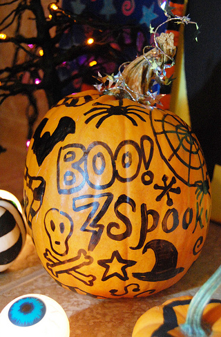 No-carve Halloween pumpkin ideas: Doodle Pumpkin