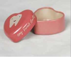 Kids' Valentine's gift: heart-shaped Tooth Fairy box