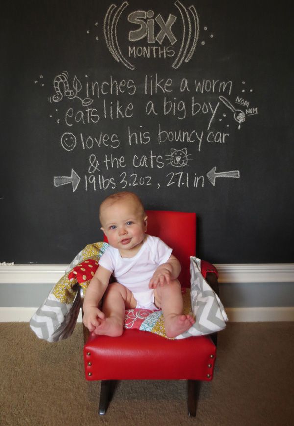 J Davis Squared Monthly Baby Photos | Cool Mom Picks