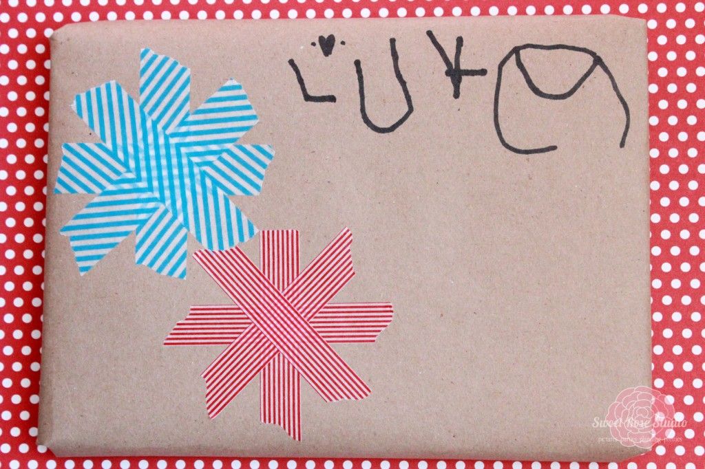 Holiday crafts for kids: recycled wrapping paper