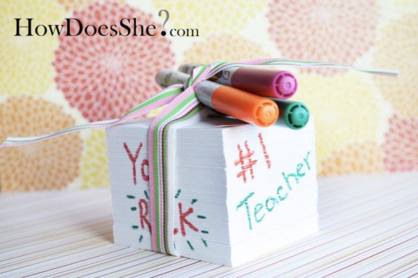 Teacher gifts: DIY message cube