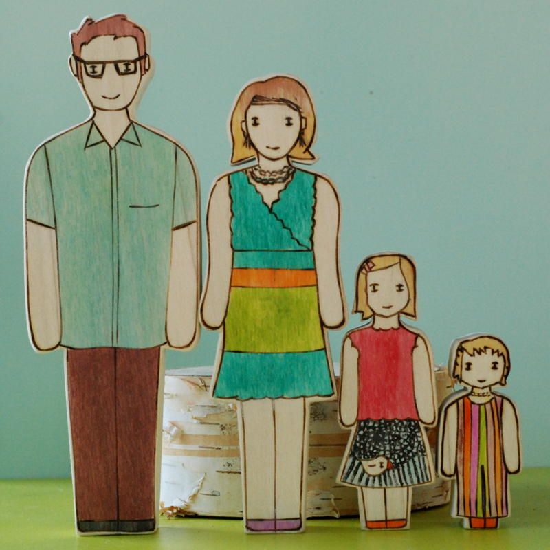 Custom wooden family dolls by Star House on Etsy