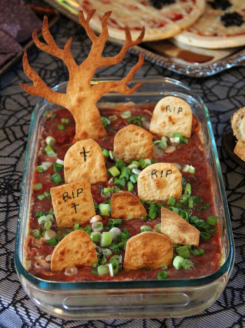 6 freakishly easy, terribly tasty Halloween dinners | Cool Mom Picks