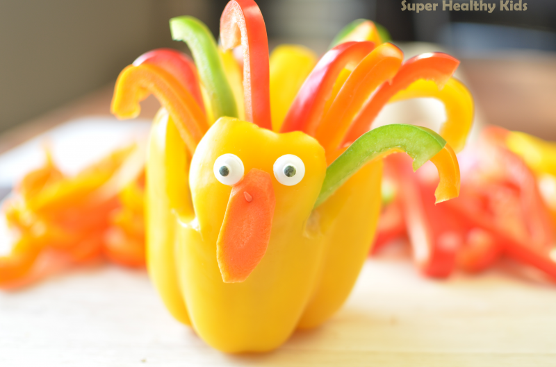 Thanksgiving turkey peppers and hummus snacks on Cool Mom Picks