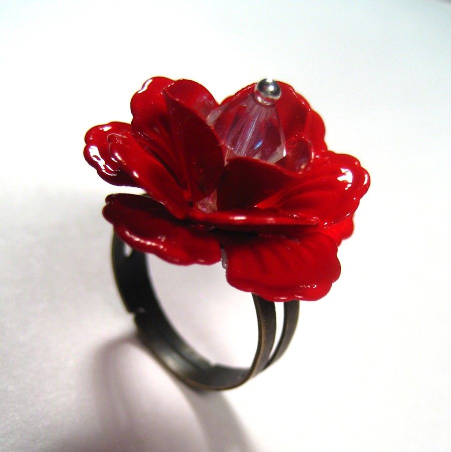 Spiderella Sweet Red Rose Ring