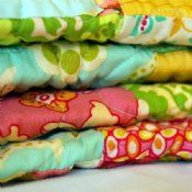Colorful kids' bedding - vintage style quilts 