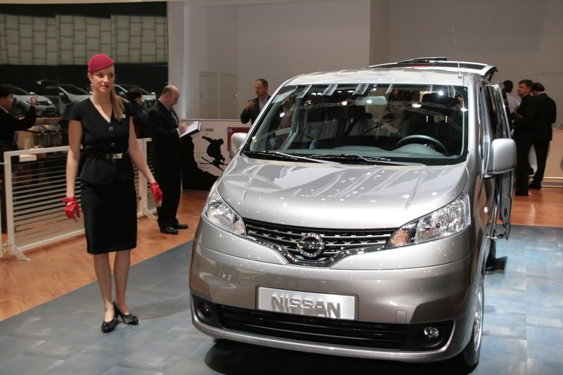01-gen-09-nissan-nv200-live.jpg