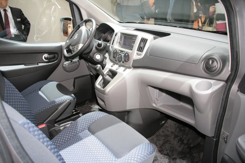 08-gen-09-nissan-nv200-live.jpg