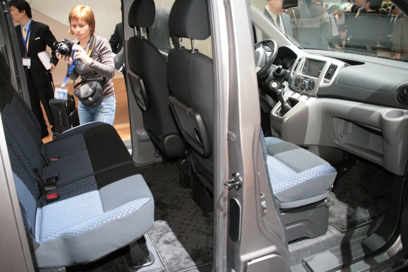 09-gen-09-nissan-nv200-live.jpg