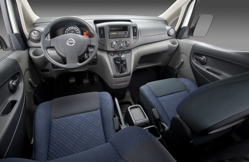 nv200_04.jpg